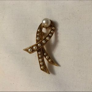 Vintage Faux Pearl Ribbon Brooch
